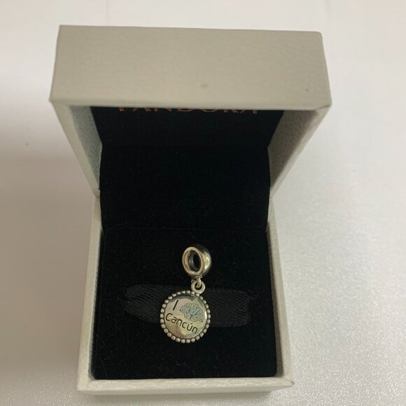 Pandora Cancun Exclusive Seashell Dangle Charm, 925 Jewelry  Pandora Cancun Exclusive Seashell Dangle Charm